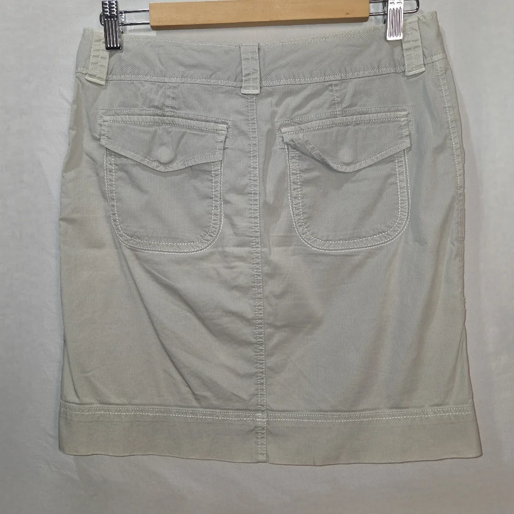 Eddie Bauer Khaki Denim Mini Skirt Size 4 - Picture 2 of 9